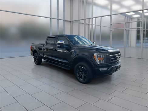 Used 2022 Ford F150 Lariat image 3