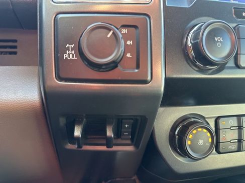 Used 2022 Ford F250 XLT w/ XLT Premium Package image 43