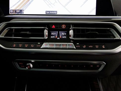 Used 2019 BMW X5 xDrive50i AWD/4WD image 36