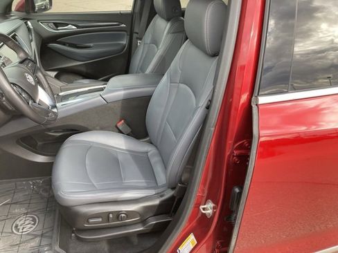 Used 2023 Buick Enclave Essence w/ Sport Touring Edition image 31