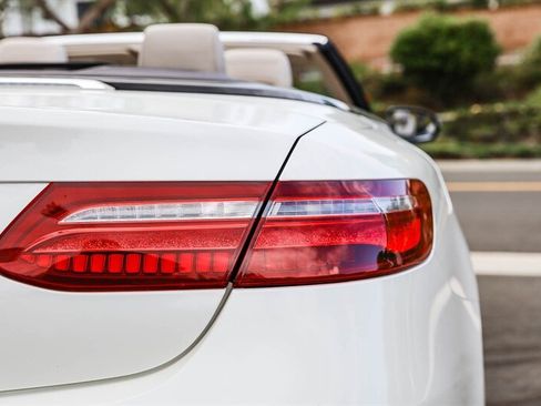 Used 2018 Mercedes-Benz E 400 Cabriolet image 16