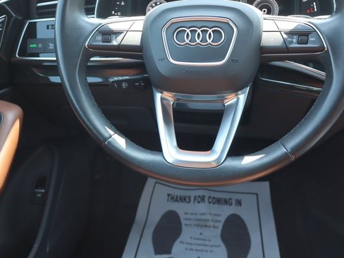 Used 2023 Audi Q7 3.0T Premium w/ Convenience Package AWD/4WD image 18