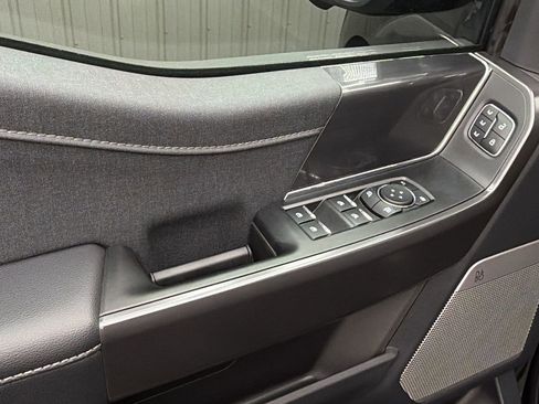 Used 2025 Ford F150 Lariat image 31