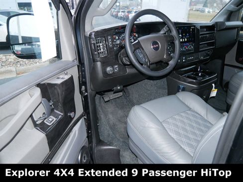 New 2025 GMC Savana 2500 Extended w/ Driver Convenience Package image 28
