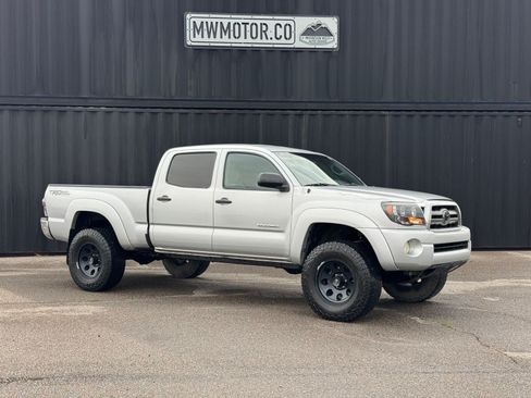 Used 2010 Toyota Tacoma 4x4 Double Cab V6 image 1