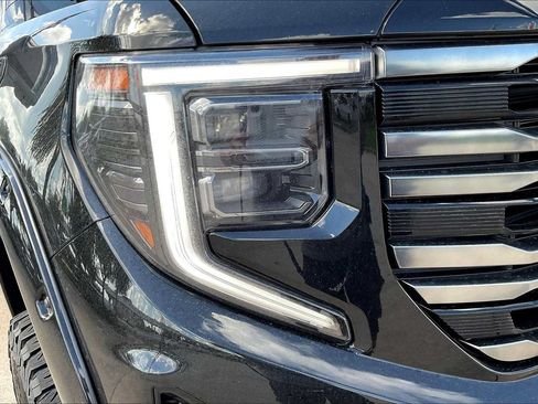 New 2025 GMC Sierra 1500 AT4 w/ AT4 Premium Package AWD/4WD image 19