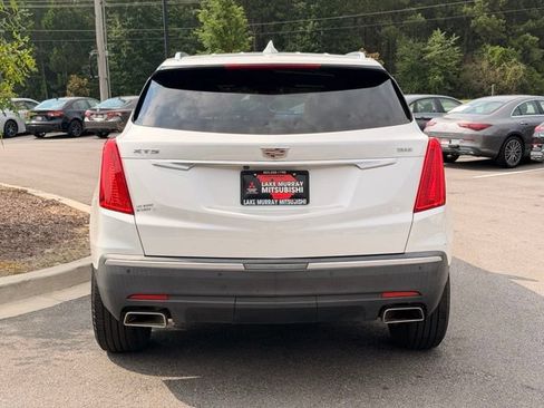 Used 2018 Cadillac XT5 Luxury w/ Driver Awareness Package FWD image 10
