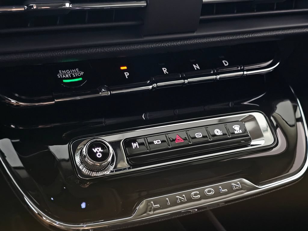 New 2025 Lincoln Corsair Grand Touring w/ Jet Appearance Package AWD/4WD image 32