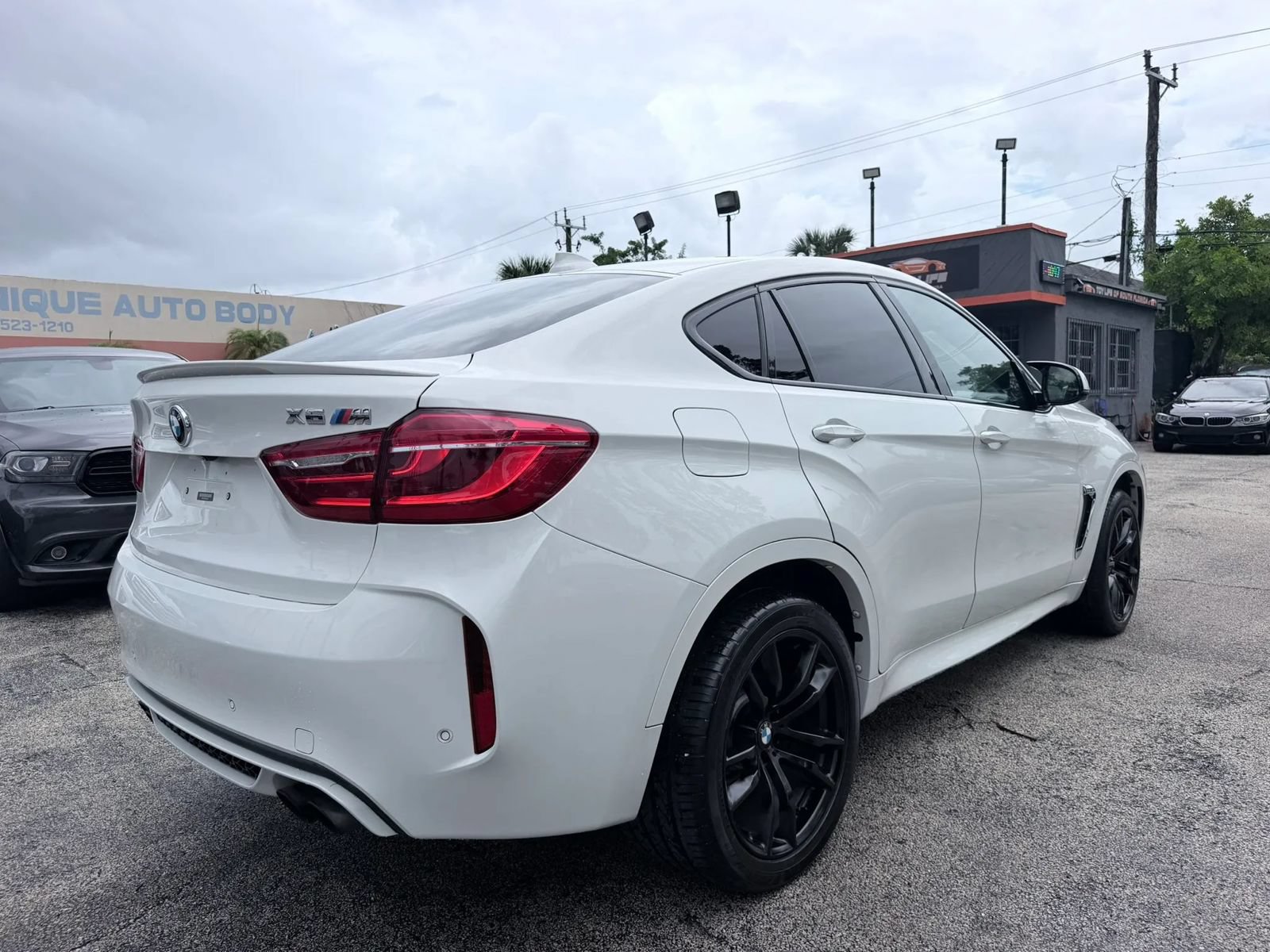 Used 2016 BMW X6 M AWD/4WD image 8