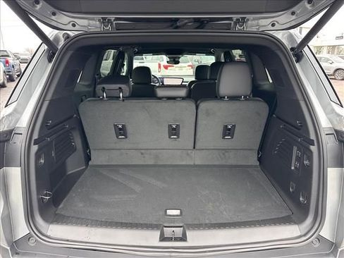 Used 2026 Buick Enclave Preferred w/ Power Package image 32