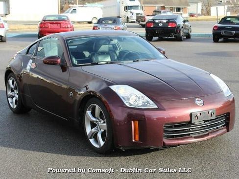 Used 2006 Nissan 350Z Enthusiast w/ (N93) Cargo Convenience Pkg image 3