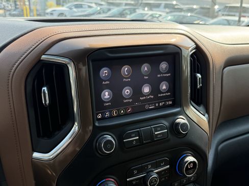Used 2021 Chevrolet Silverado 2500 High Country w/ Z71 Off-Road Package AWD/4WD image 21