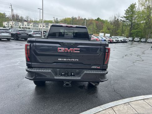 New 2026 GMC Sierra 2500 AT4 w/ AT4 Premium Plus Package AWD/4WD image 8