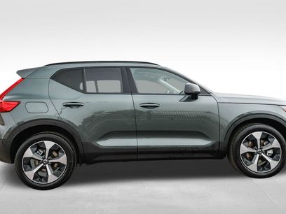 New 2026 Volvo XC40 B5 Plus w/ Protection Package Premier