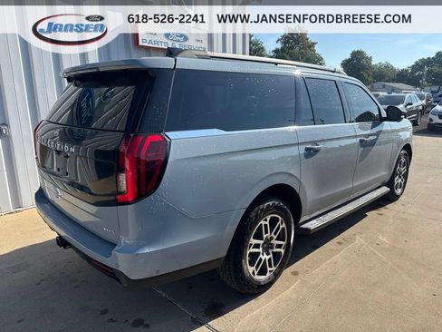 Used 2025 Ford Expedition Max Active AWD/4WD image 2