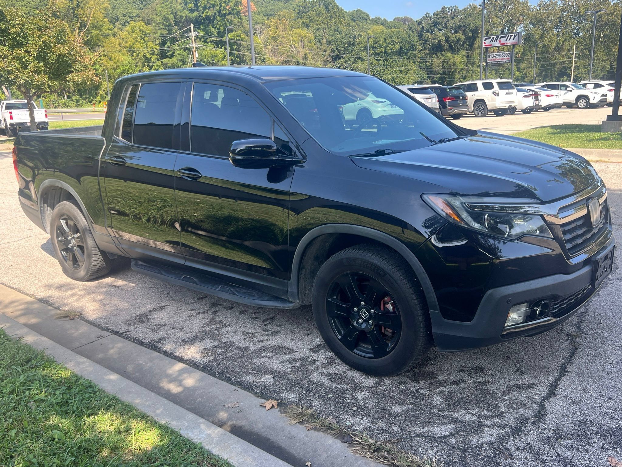 Used 2019 Honda Ridgeline Black Edition image 3