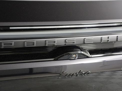 New 2026 Porsche Macan Turbo Electric image 22