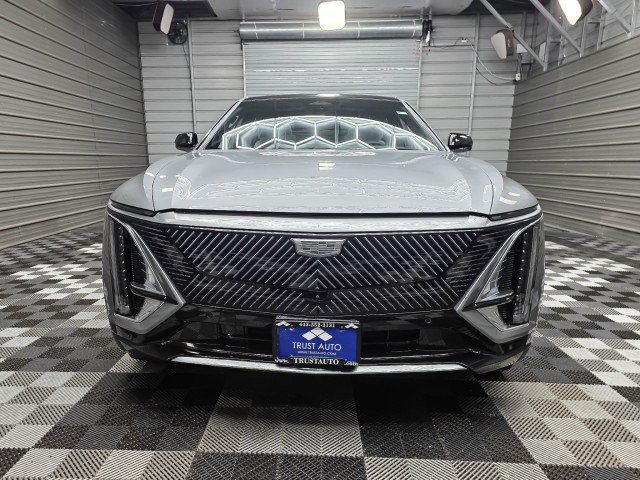 Used 2024 Cadillac Lyriq Luxury AWD/4WD image 4