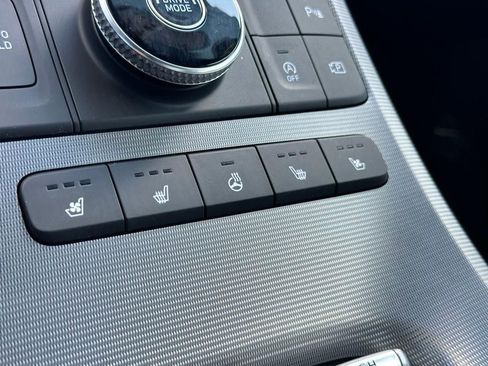 Used 2025 Hyundai Palisade Calligraphy FWD image 19