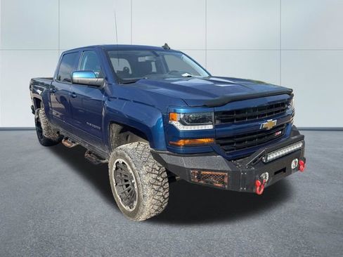Used 2017 Chevrolet Silverado 1500 LT w/ All Star Edition AWD/4WD image 5