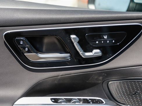 New 2025 Mercedes-Benz GLC 300 image 22