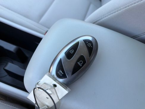 Used 2025 Hyundai Kona SEL AWD/4WD image 31