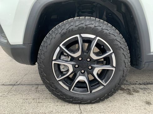 Used 2024 Jeep Compass Trailhawk image 31