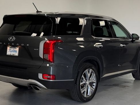 Used 2021 Hyundai Palisade SEL w/ Convenience Package AWD/4WD image 3