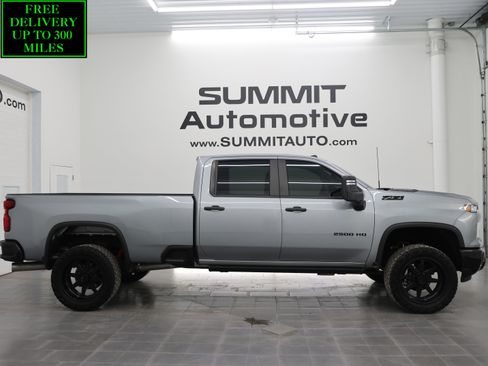 Used 2024 Chevrolet Silverado 2500 Custom w/ Custom Value Package image 1