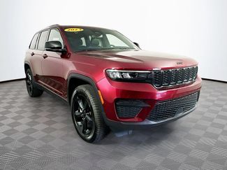 Certified 2023 Jeep Grand Cherokee Altitude AWD/4WD video 2