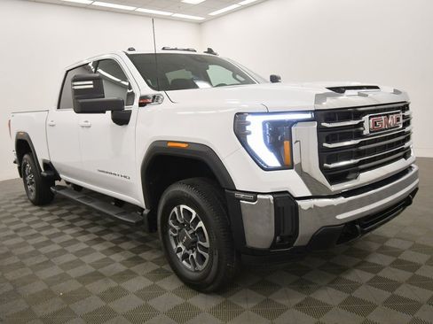 Used 2024 GMC Sierra 2500 SLE image 10