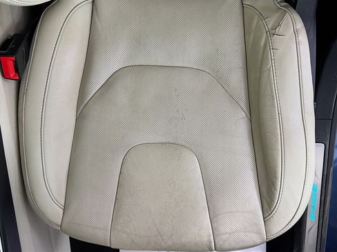Used 2019 Ford Edge Titanium w/ Equipment Group 301A AWD/4WD image 20