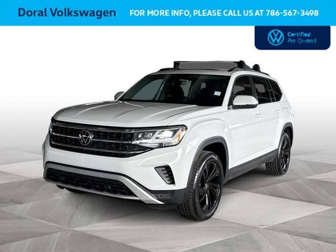 Certified 2022 Volkswagen Atlas SE w/ Panoramic Sunroof Package image 4