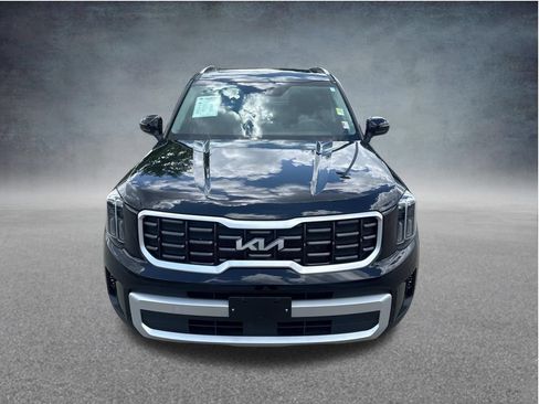 Used 2025 Kia Telluride S AWD/4WD image 2