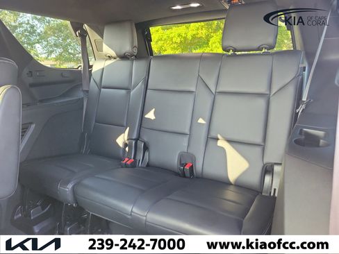Used 2021 Cadillac Escalade Luxury RWD image 14