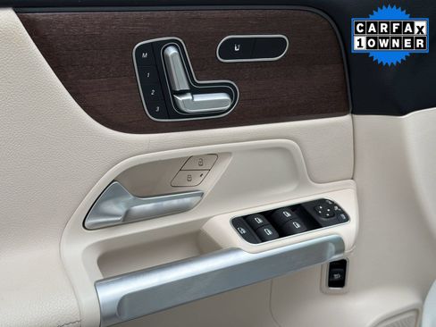 Used 2023 Mercedes-Benz GLB 250 image 26