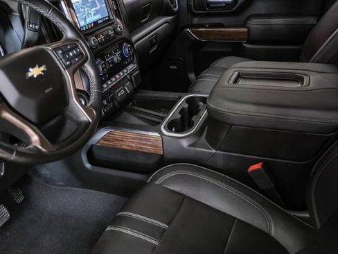 Used 2022 Chevrolet Silverado 3500 High Country w/ Technology Package AWD/4WD image 25