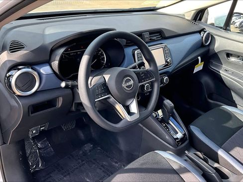 New 2025 Nissan Versa SV w/ Trunk Package image 10