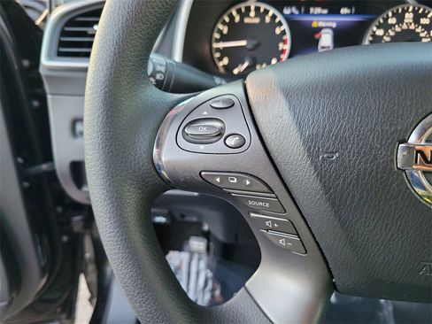 Certified 2021 Nissan Murano S image 19