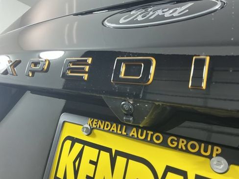 Used 2025 Ford Expedition Tremor AWD/4WD image 7