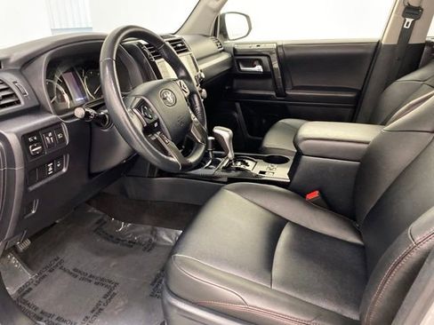 Used 2024 Toyota 4Runner TRD Off-Road Premium image 16