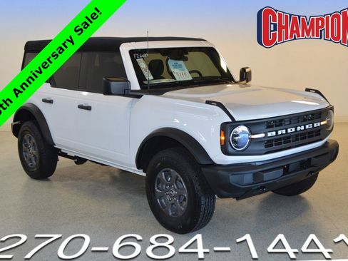 New 2025 Ford Bronco 4-Door image 1