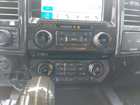 Used 2018 Ford F150 Raptor w/ Equipment Group 802A Luxury image 23