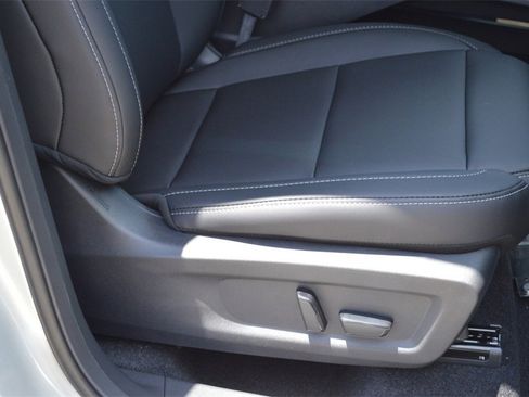 New 2025 Nissan Murano SL image 16