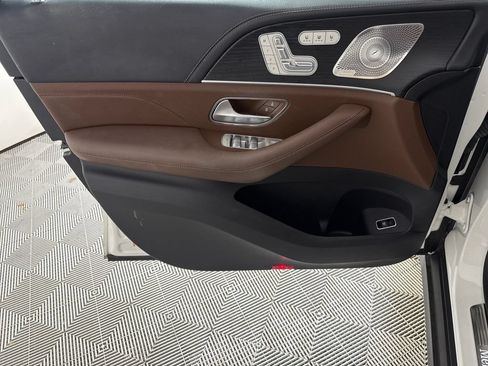 Used 2024 Mercedes-Benz GLE 350 4MATIC image 9