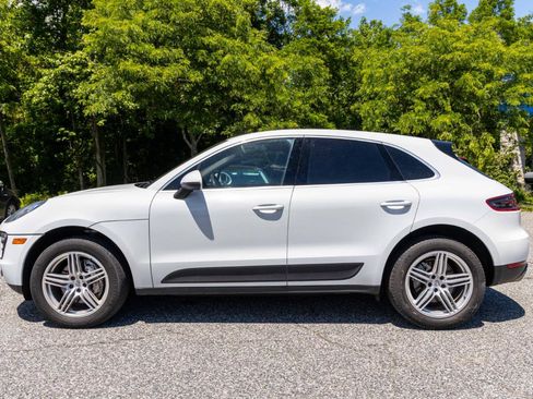 Used 2016 Porsche Macan S w/ Infotainment Package AWD/4WD image 3