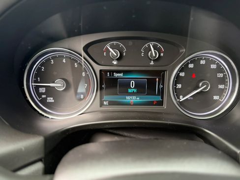 Used 2019 Buick Enclave Essence AWD/4WD image 22