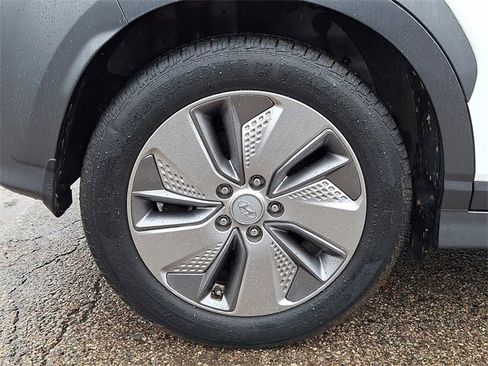 Used 2021 Hyundai Kona Limited image 8