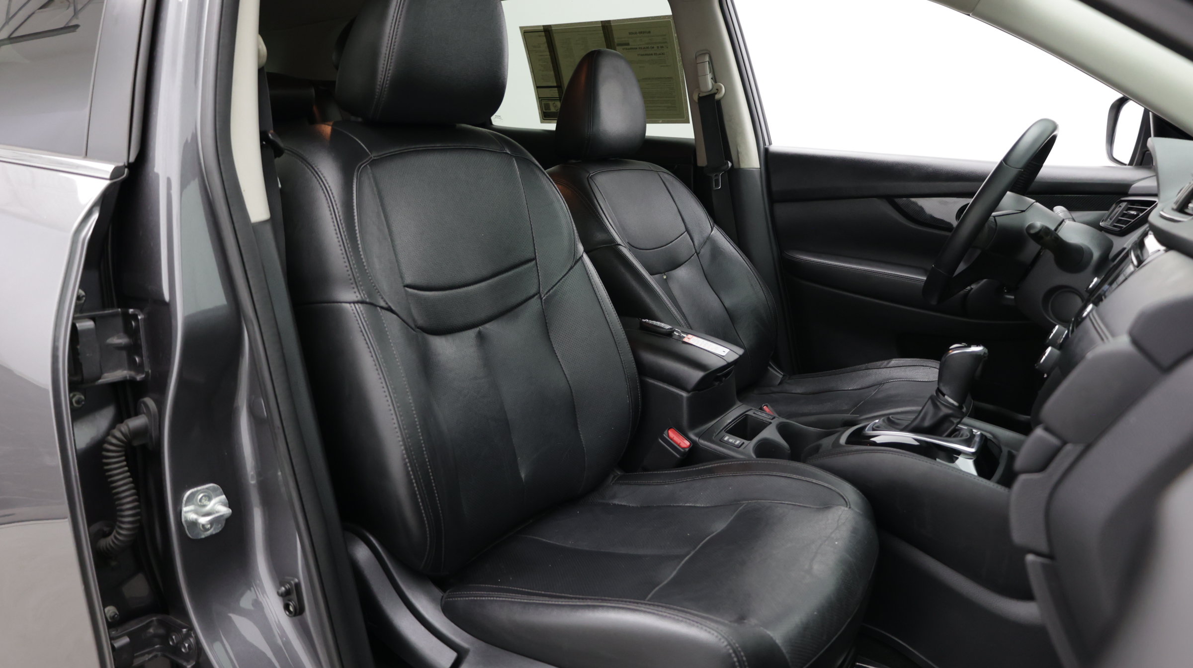 Used 2018 Nissan Rogue SL FWD image 39
