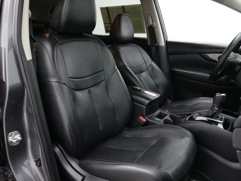 Used 2018 Nissan Rogue SL FWD image 39